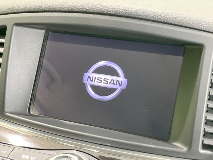 2012 Nissan Elgrand DBA-TE52 (UW-6a02994b05e5d)[20]