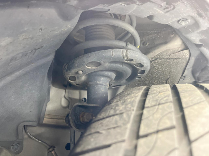 2012 Nissan Elgrand DBA-TE52 (UW-6a02994b05e5d)[16]