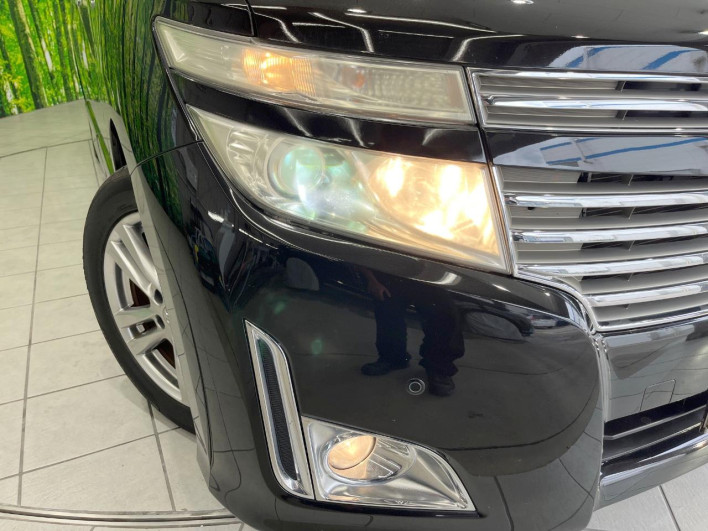 2012 Nissan Elgrand DBA-TE52 (UW-6a02994b05e5d)[18]