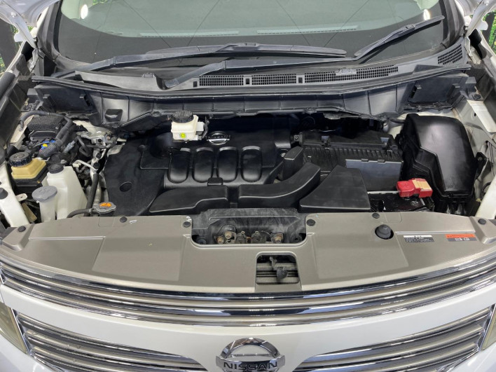 2011 Nissan Elgrand DBA-TNE52 (UW-6a02994bc3adc)[4]