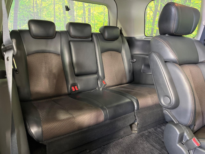 2011 Nissan Elgrand DBA-TNE52 (UW-6a02994bc3adc)[25]