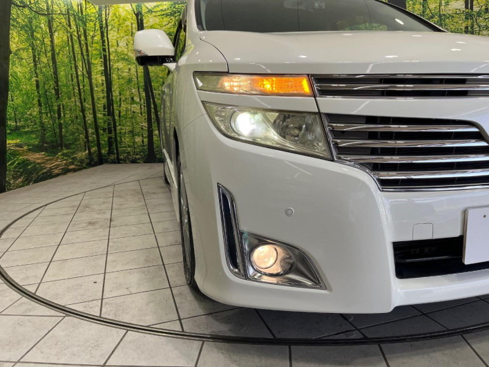 2011 Nissan Elgrand DBA-TNE52 (UW-6a02994bc3adc)[13]