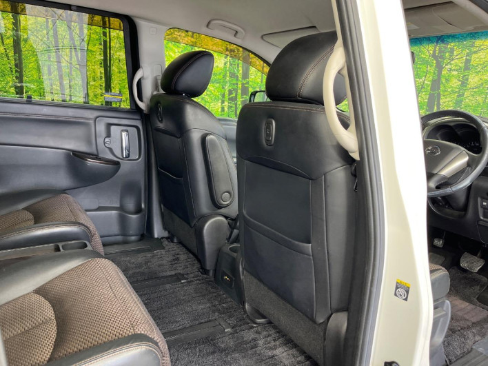 2011 Nissan Elgrand DBA-TNE52 (UW-6a02994bc3adc)[27]