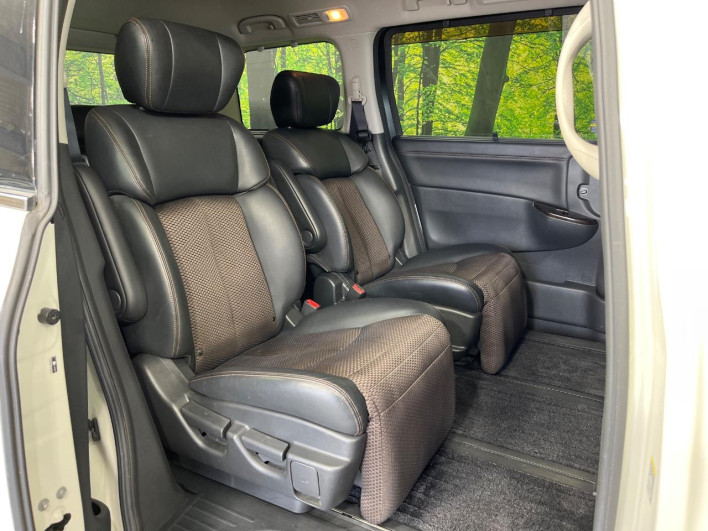 2011 Nissan Elgrand DBA-TNE52 (UW-6a02994bc3adc)[24]