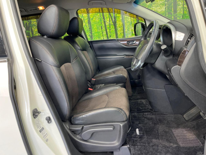 2011 Nissan Elgrand DBA-TNE52 (UW-6a02994bc3adc)[23]