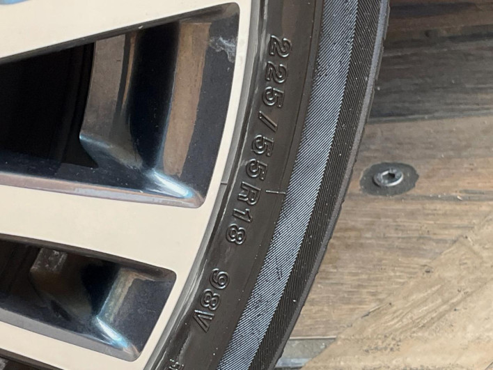 2019 Nissan Elgrand DBA-TNE52 (UW-6a02994d2f76b)[22]