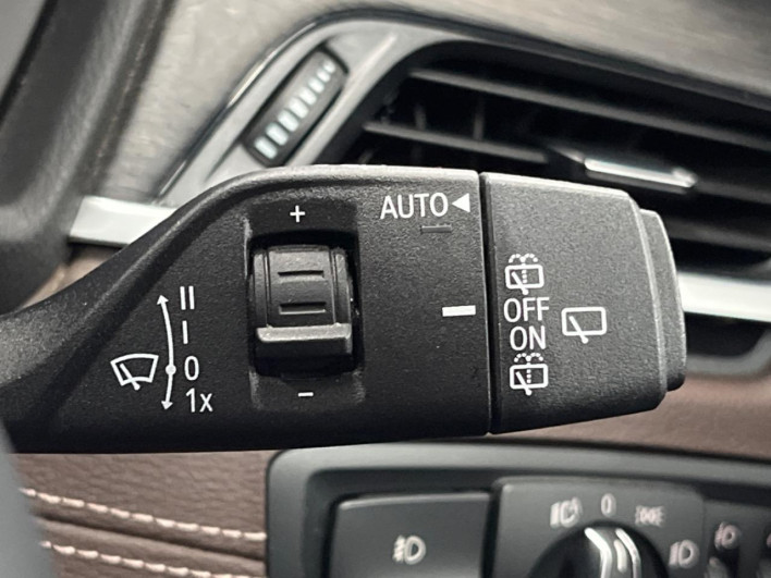 2020 BMW X1 3DA-AD20 (UW-6a029953f3291)[23]