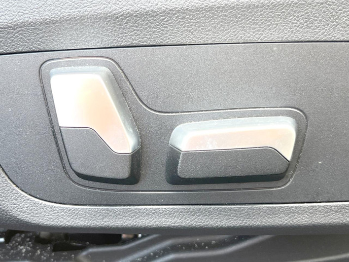 2019 BMW 3 Series 3DA-5V20 (UW-6a0299548d770)[28]