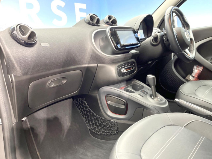 2019 Smart Smart ForFour DBA-453044 (UW-6a02995850b97)[9]