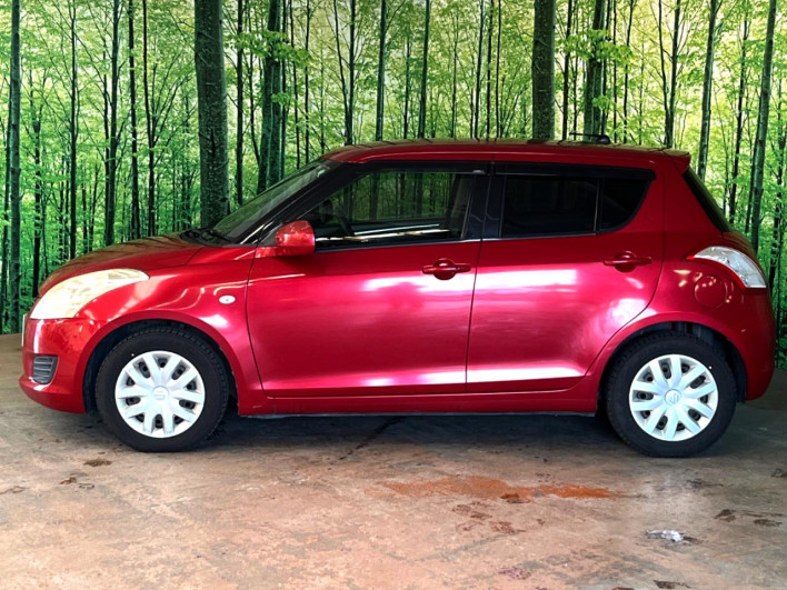 2012 Suzuki Swift DBA-ZC72S (UW-6a02996077321)[9]
