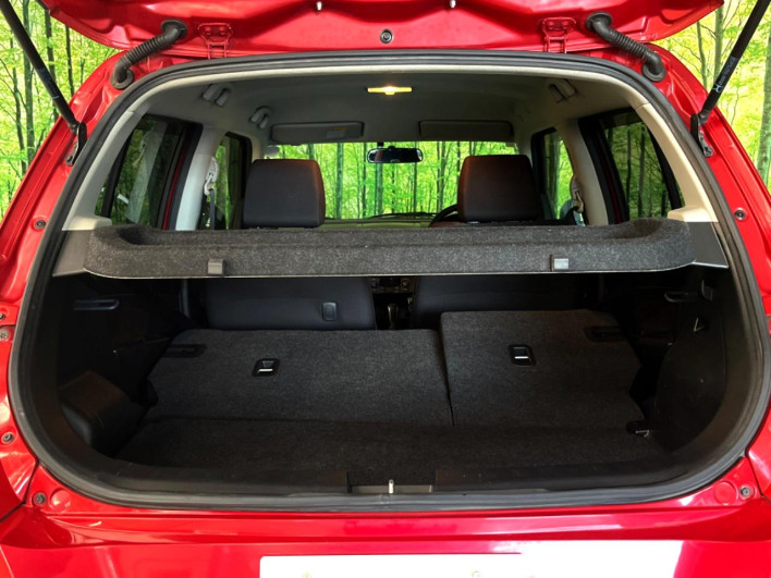 2012 Suzuki Swift DBA-ZC72S (UW-6a02996077321)[25]