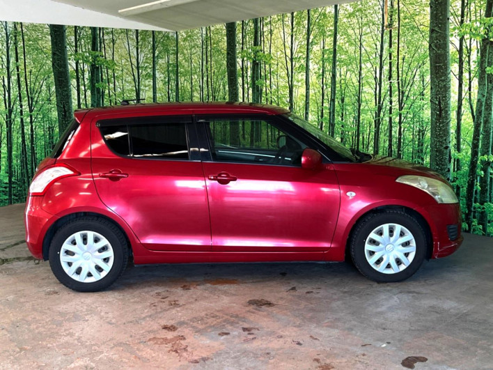 2012 Suzuki Swift DBA-ZC72S (UW-6a02996077321)[17]