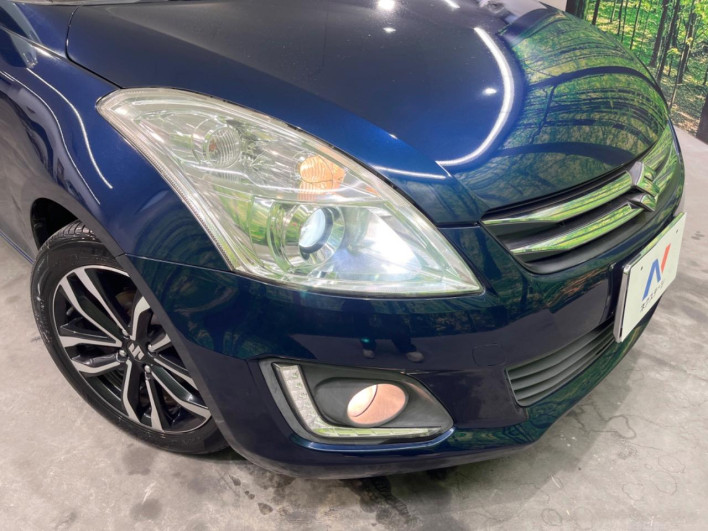 2015 Suzuki Swift DBA-ZC72S (UW-6a029960a286f)[17]