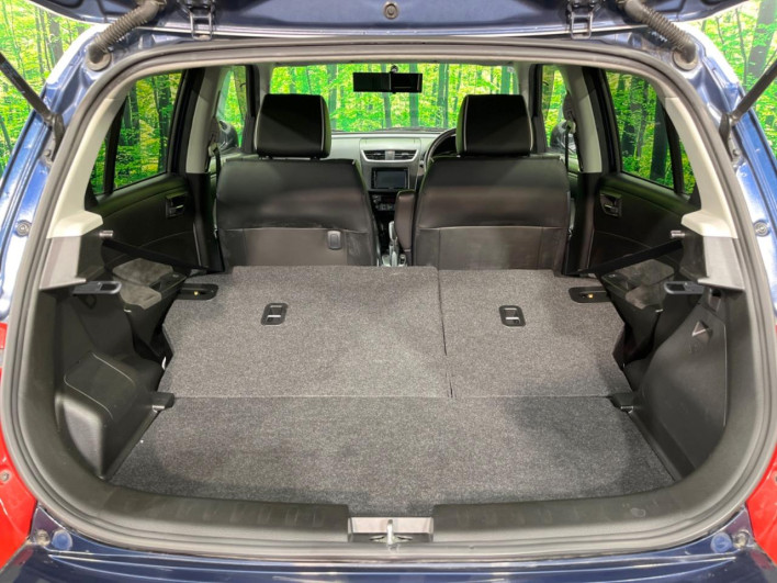 2015 Suzuki Swift DBA-ZC72S (UW-6a029960a286f)[8]