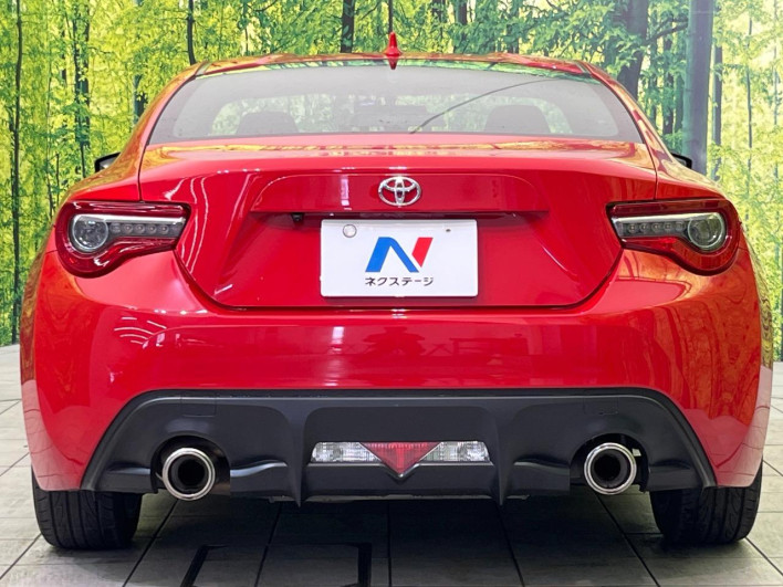 2018 Toyota 86 DBA-ZN6 (UW-6a029962b7a35)[9]