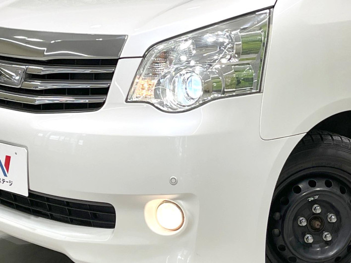 2011 Toyota Noah DBA-ZRR70G (UW-6a02996545de8)[9]