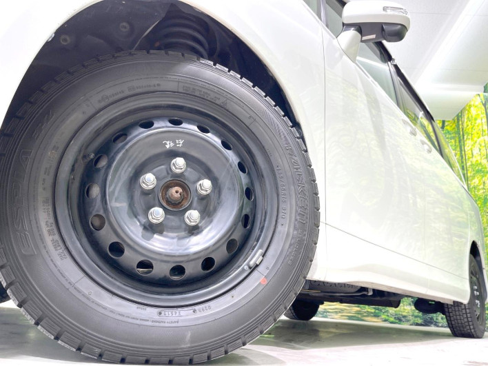 2011 Toyota Noah DBA-ZRR70G (UW-6a02996545de8)[10]