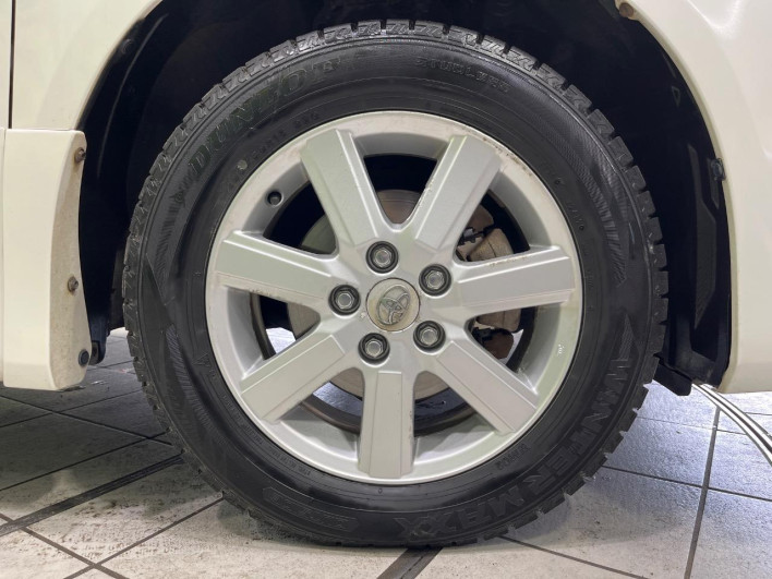 2008 Toyota Voxy DBA-ZRR75W (UW-6a02996575390)[13]