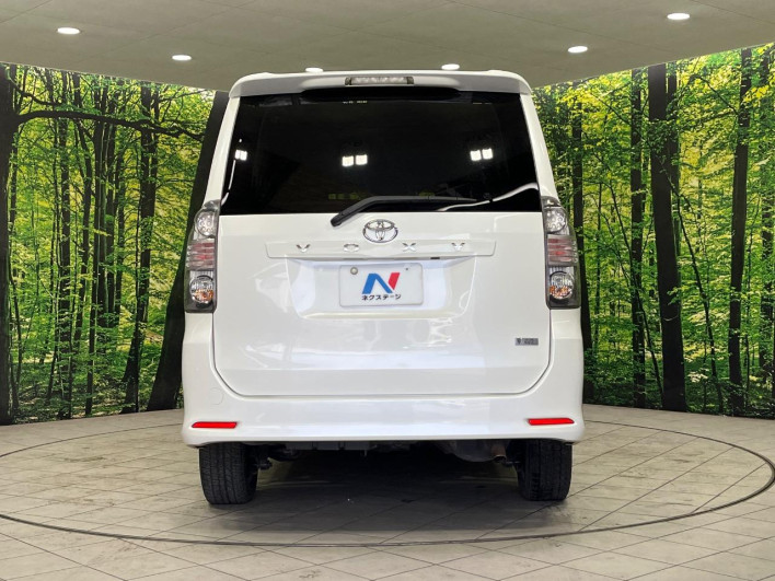 2008 Toyota Voxy DBA-ZRR75W (UW-6a02996575390)[27]