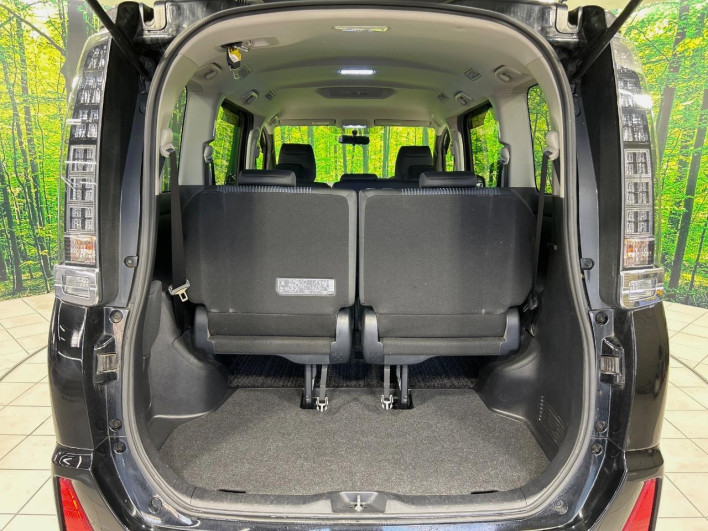 2015 Toyota Voxy DBA-ZRR80W (UW-6a02996611ec7)[20]