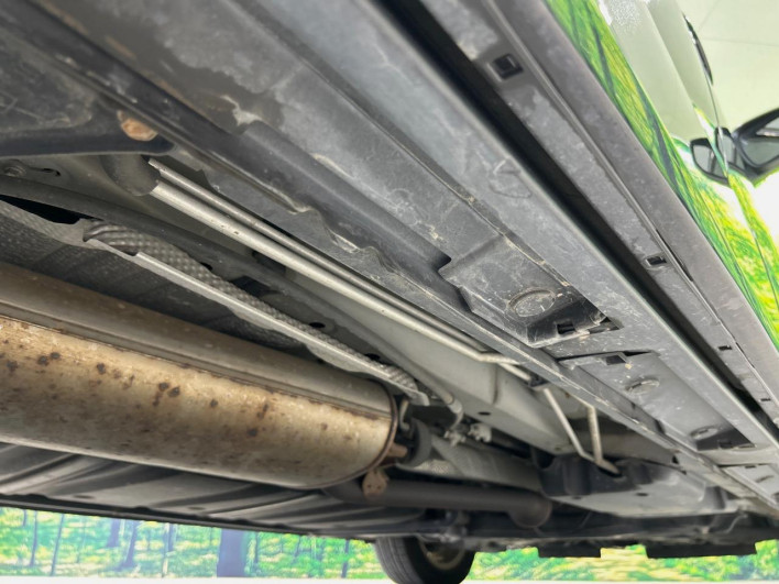 2015 Toyota Voxy DBA-ZRR80W (UW-6a02996611ec7)[26]
