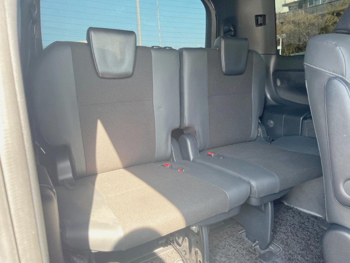 2020 Toyota Noah 3BA-ZRR80W (UW-6a02996b4c94f)[27]