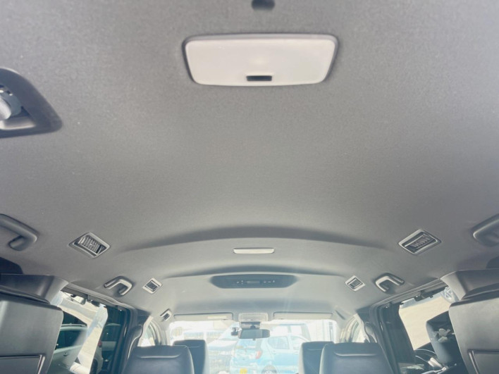 2020 Toyota Noah 3BA-ZRR80W (UW-6a02996b4c94f)[25]
