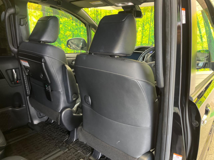 2020 Toyota Voxy 3BA-ZRR80W (UW-6a02996b73998)[14]