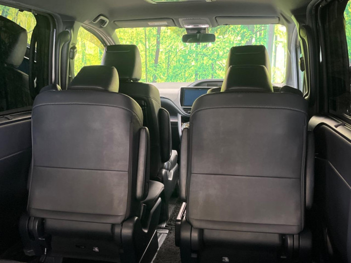 2020 Toyota Voxy 3BA-ZRR80W (UW-6a02996b73998)[8]