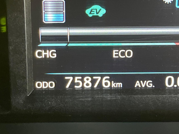 2016 Toyota Prius α DAA-ZVW41W (UW-6a029972d08ec)[2]