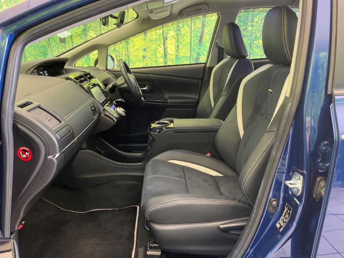2016 Toyota Prius α DAA-ZVW41W (UW-6a029972d08ec)[12]