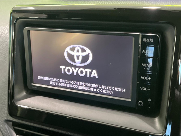 2016 Toyota Noah DAA-ZWR80G (UW-6a02997a36d5b)[9]