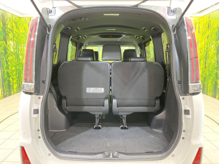 2020 Toyota Noah DAA-ZWR80W (UW-6a02997d18205)[26]