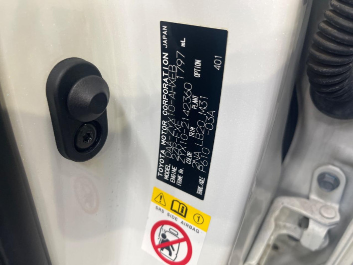 2018 Toyota C-HR DAA-ZYX10 (UW-6a0299842fe57)[1]