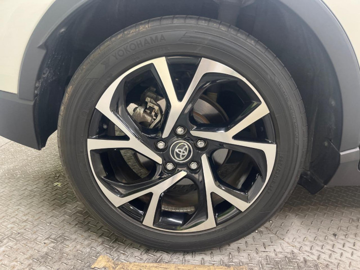2018 Toyota C-HR DAA-ZYX10 (UW-6a0299842fe57)[7]