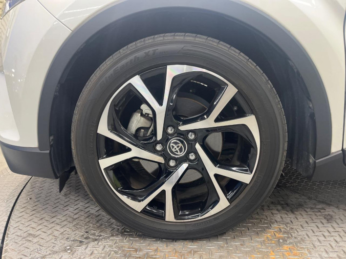 2018 Toyota C-HR DAA-ZYX10 (UW-6a0299842fe57)[11]
