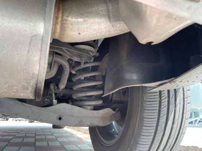 2018 Chrysler Jeep Cherokee ABA-KL20L (UW-6a03e9fe4da1e)[21]