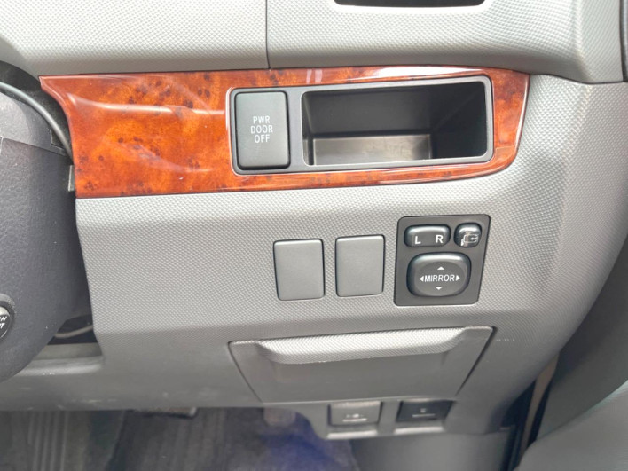 2010 Toyota Estima DBA-ACR50W (UW-6a03ea0abe6e7)[27]
