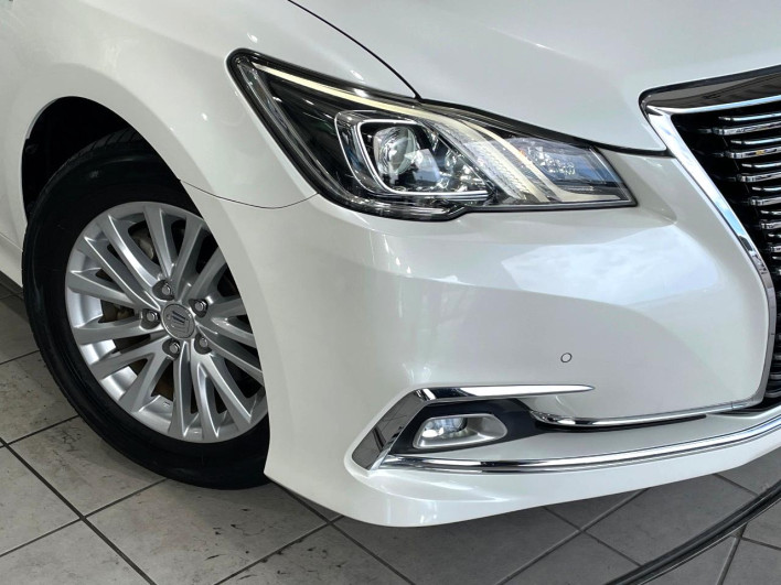 2016 Toyota Crown Hybrid DAA-AWS210 (UW-6a03ea1a88e70)[18]