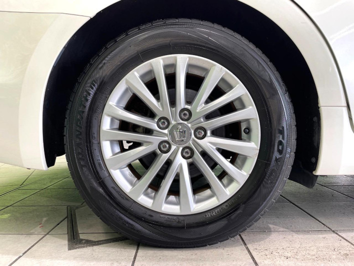 2016 Toyota Crown Hybrid DAA-AWS210 (UW-6a03ea1a88e70)[23]