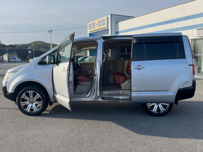 2009 Mitsubishi Delica D:5 DBA-CV5W (UW-6a03ea3dca502)[12]