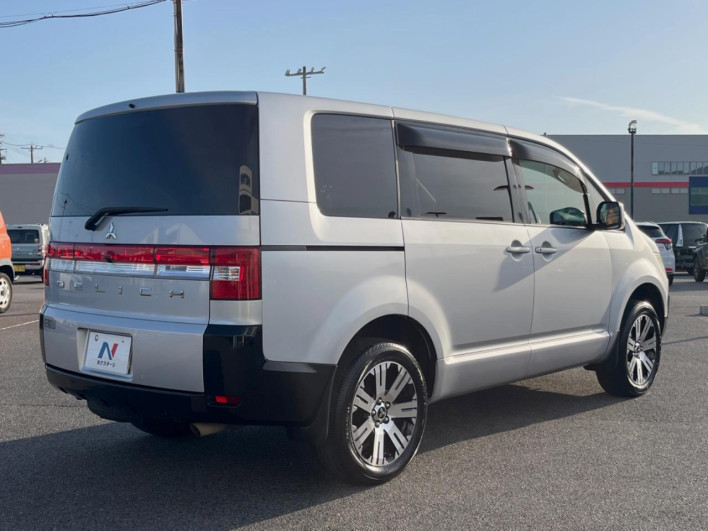 2009 Mitsubishi Delica D:5 DBA-CV5W (UW-6a03ea3dca502)[9]