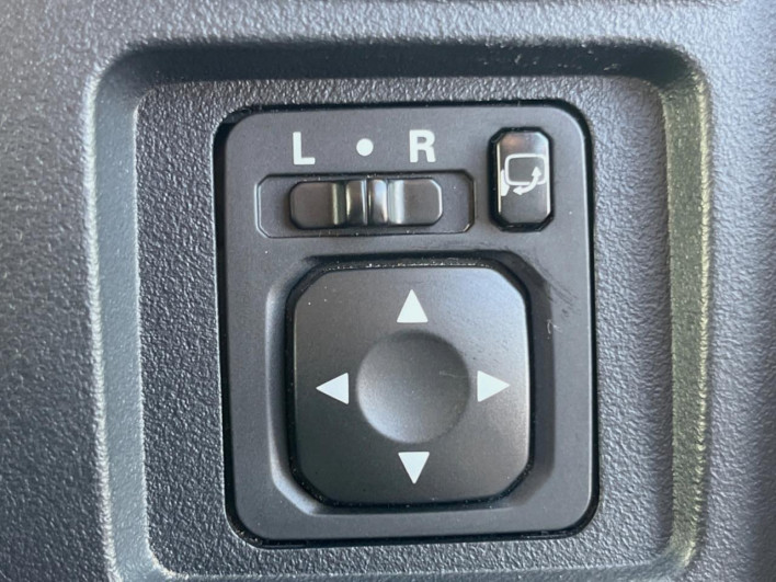 2009 Mitsubishi Delica D:5 DBA-CV5W (UW-6a03ea3dca502)[25]