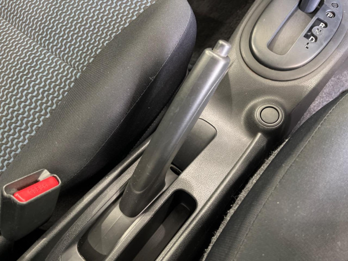 2013 Nissan Note DBA-E12 (UW-6a03ea44c84a2)[28]