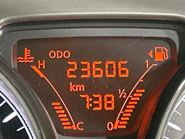 2019 Nissan Note DBA-E12 (UW-6a03ea484a89e)[2]