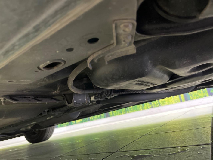2019 Nissan Note DBA-E12 (UW-6a03ea4853c7d)[28]