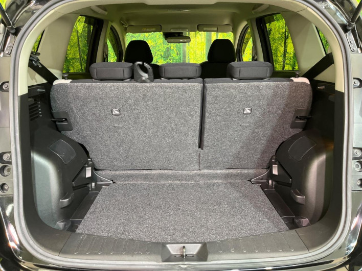 2019 Nissan Note DBA-E12 (UW-6a03ea4853c7d)[29]