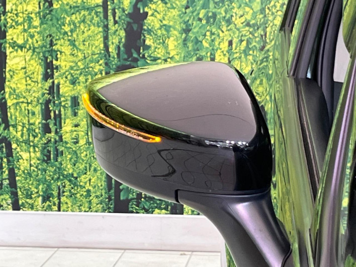 2019 Nissan Note DBA-E12 (UW-6a03ea4853c7d)[20]