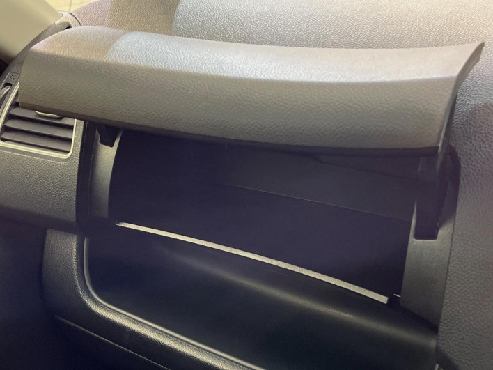 2014 Nissan Serena DBA-FNC26 (UW-6a03ea4d8a93b)[21]