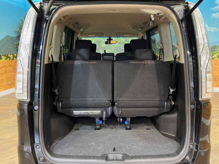 2014 Nissan Serena DBA-FNC26 (UW-6a03ea4d8a93b)[7]